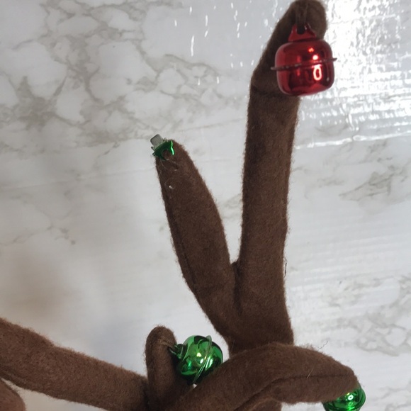 Holiday time Christmas singing snowman “let it snow” plush in box - Picture 12 of 12